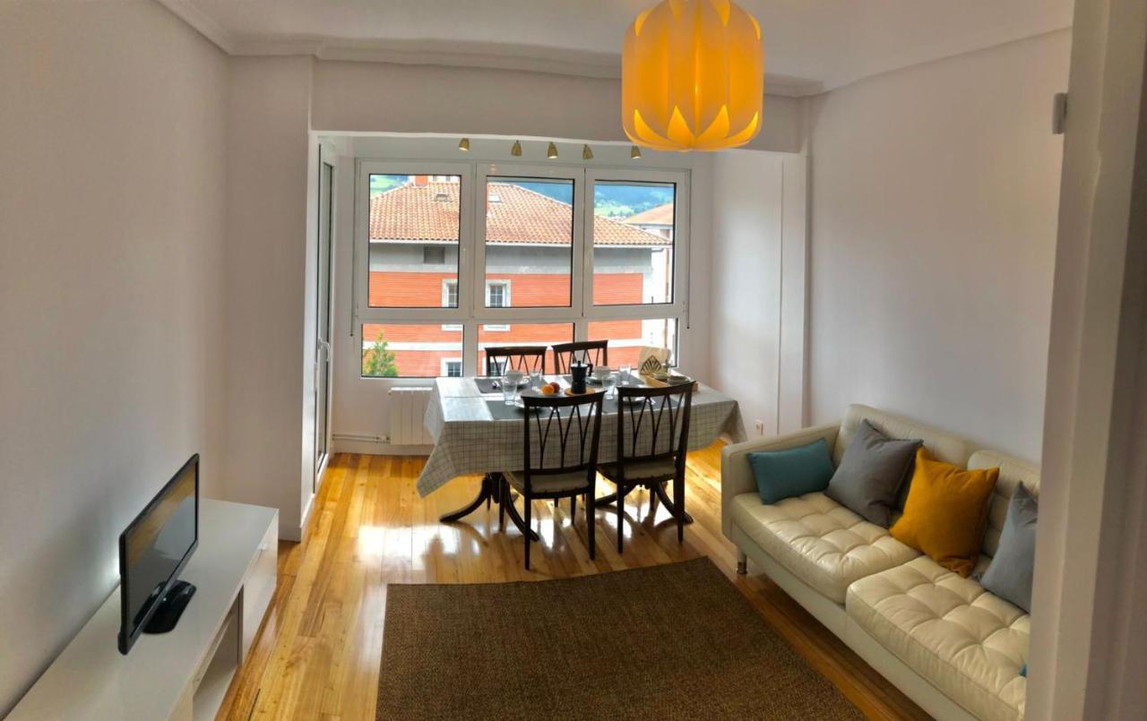 Ferienwohnung Piso Centrico Y Tranquilo En Gernika Exterior foto