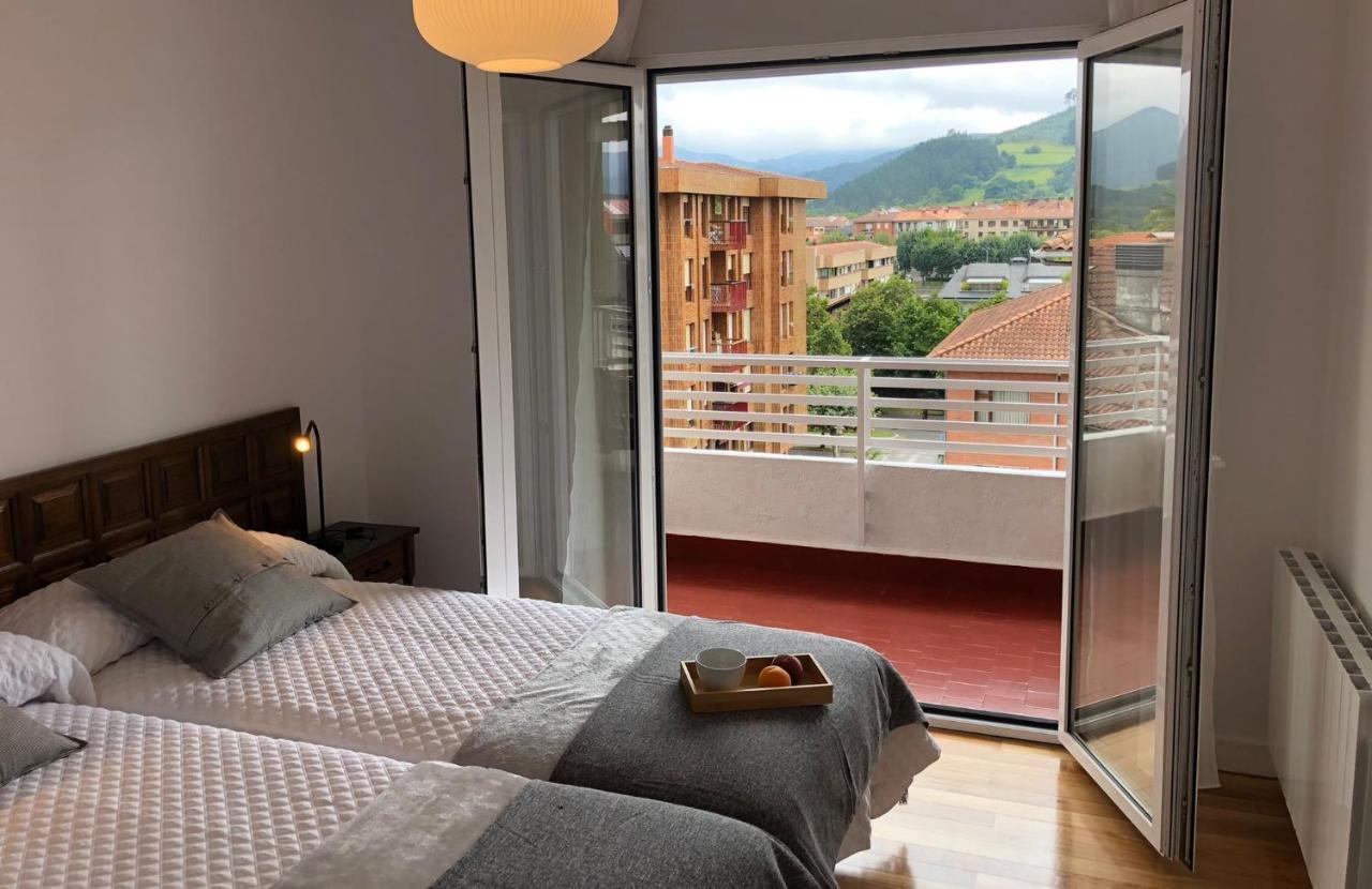 Ferienwohnung Piso Centrico Y Tranquilo En Gernika Exterior foto